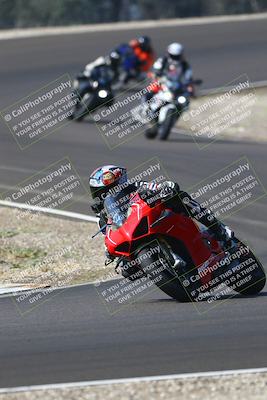 media/Sep-20-2025-TrackDaz (Sat) [[27f0cde673]]/B Group/1020am (Turn 3)/